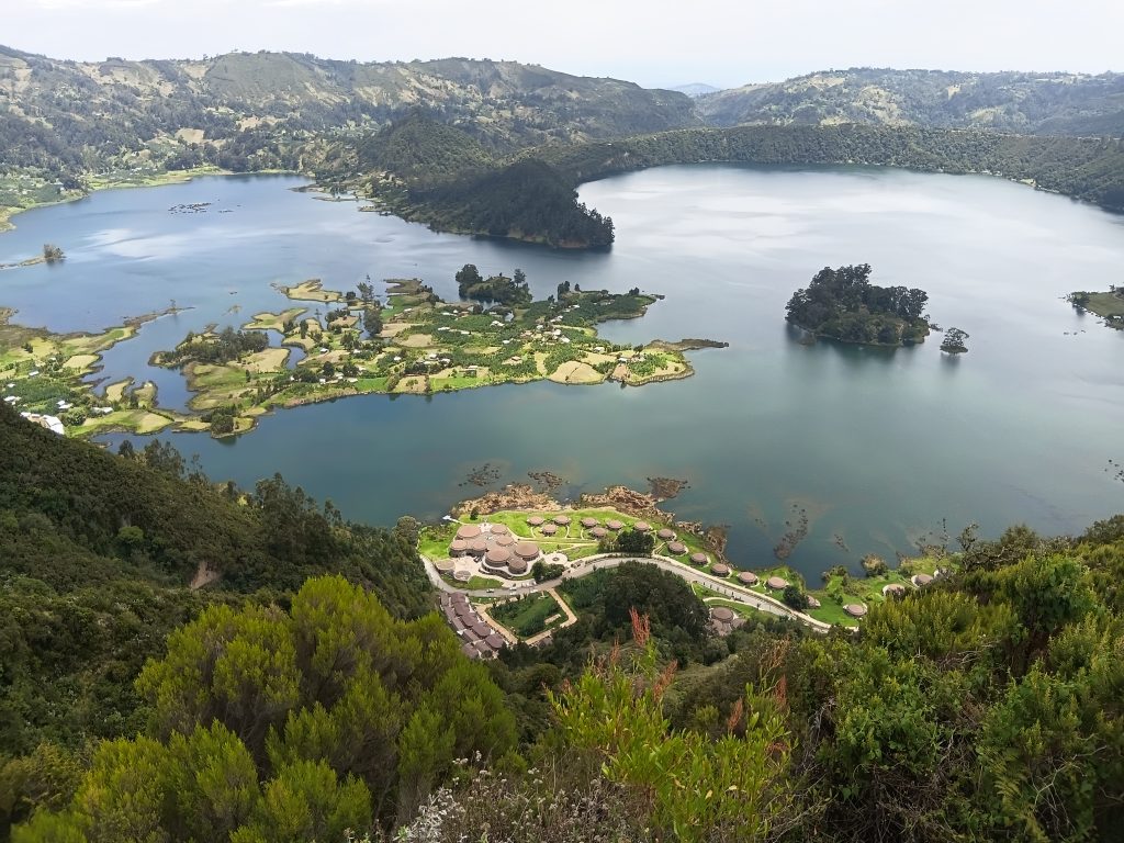 Wenchi Crater Lake Ethiopia
Wenchi hiking trail Ethiopia
Wenchi volcanic lake boat ride
Wenchi day trip from Addis Ababa
Wenchi crater landscape Ethiopia